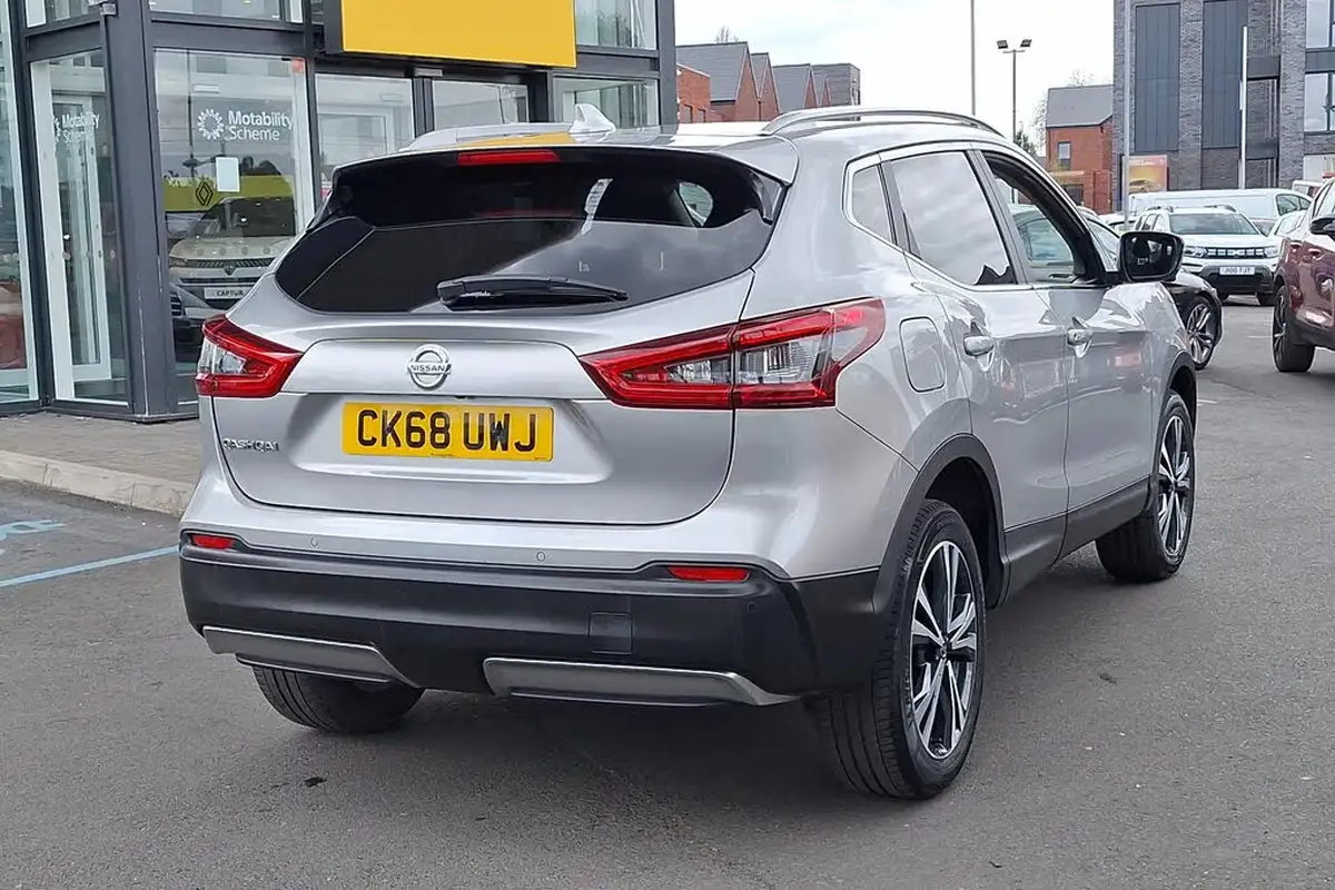 2018-nissan-qashqai-12-dig-t-n-connecta-big-22