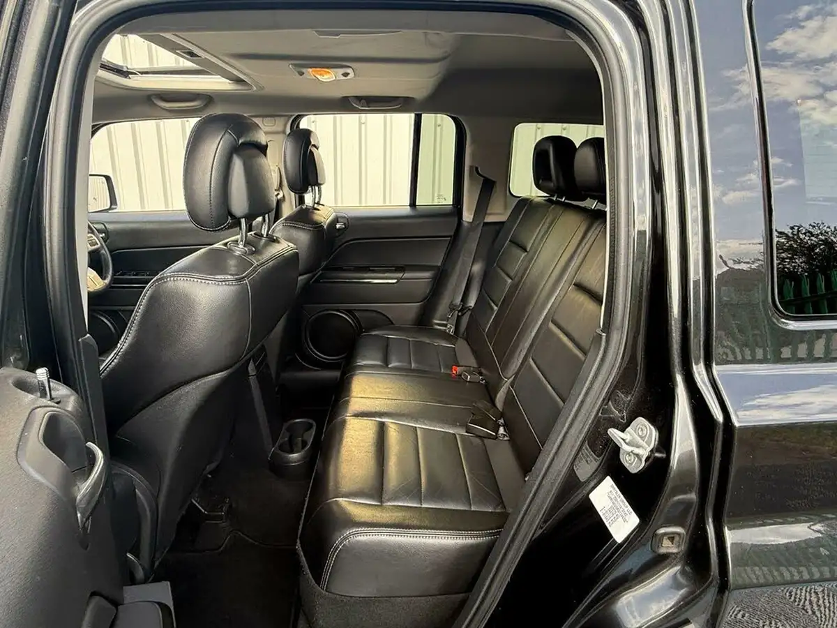 2011-jeep-patriot-22crd-limited-big-30