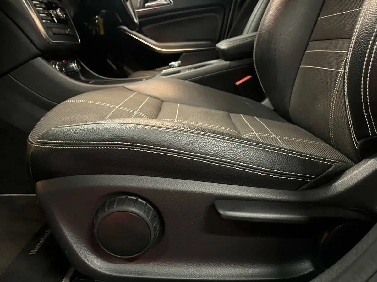 2015-mercedes-benz-a-class-15-cdi-a180-sport-109ps-7g-dct-big-53