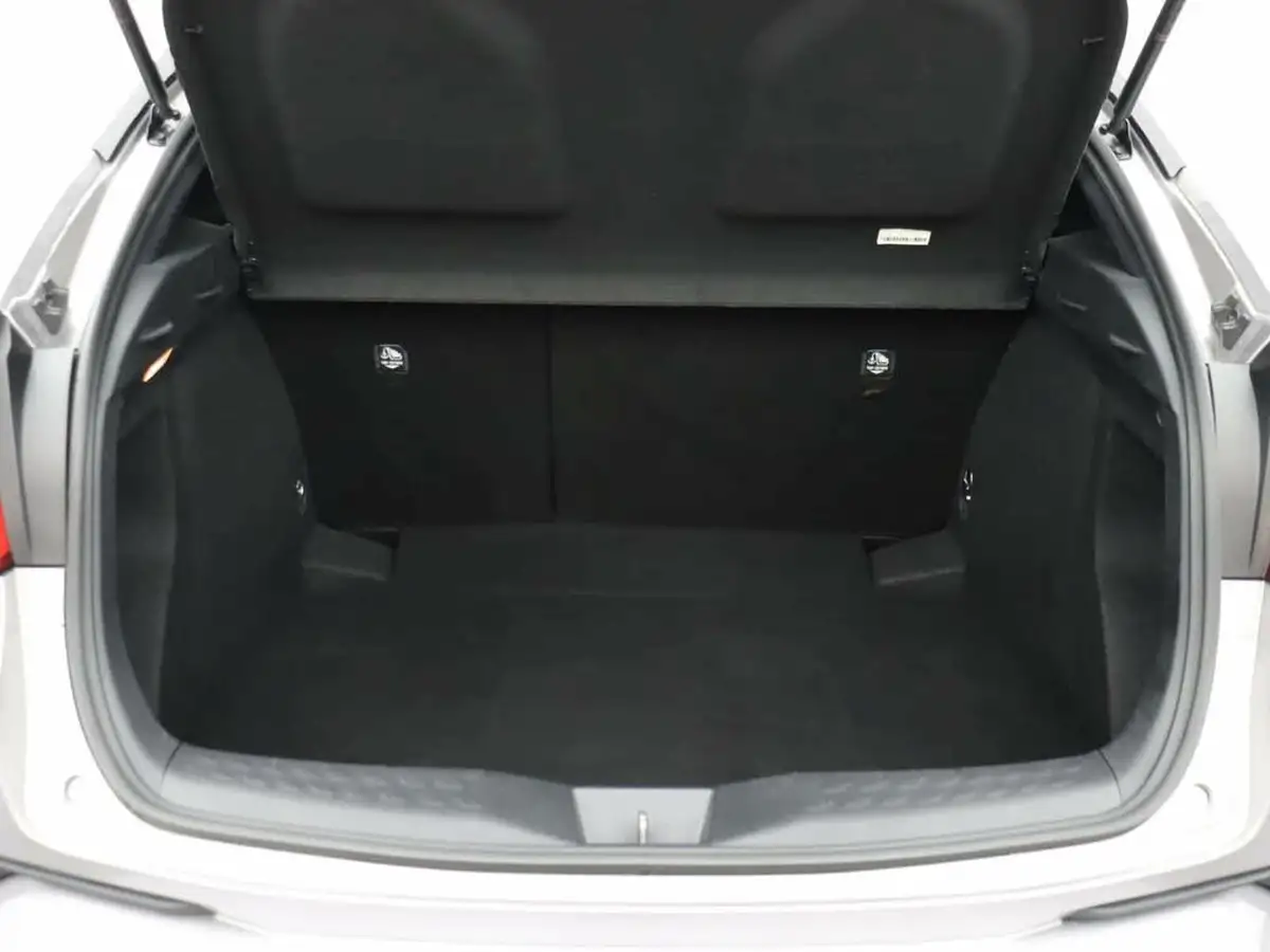 2020-toyota-c-hr-18-vvt-i-dynamic-big-18