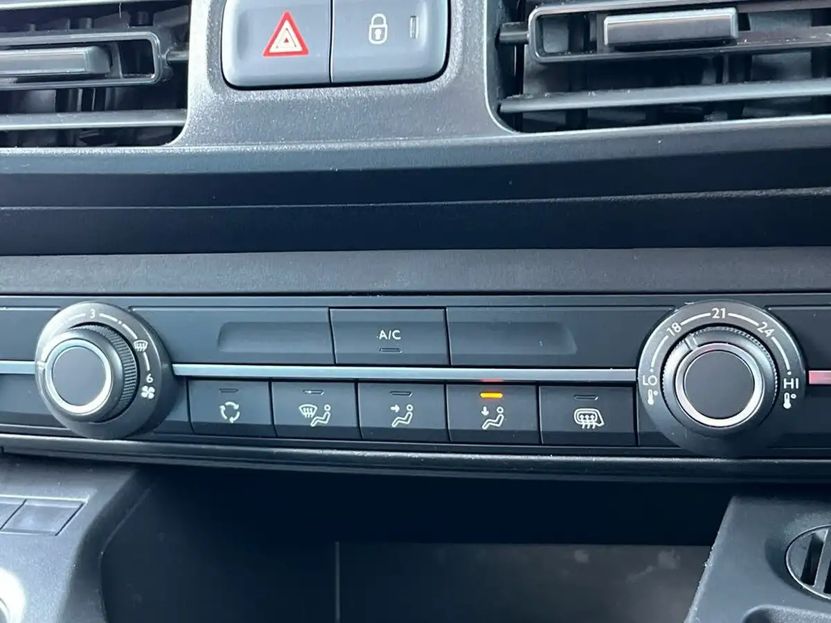2021-peugeot-partner-15-bluehdi-1000-professional-100ps-eu6dt-panel-big-20
