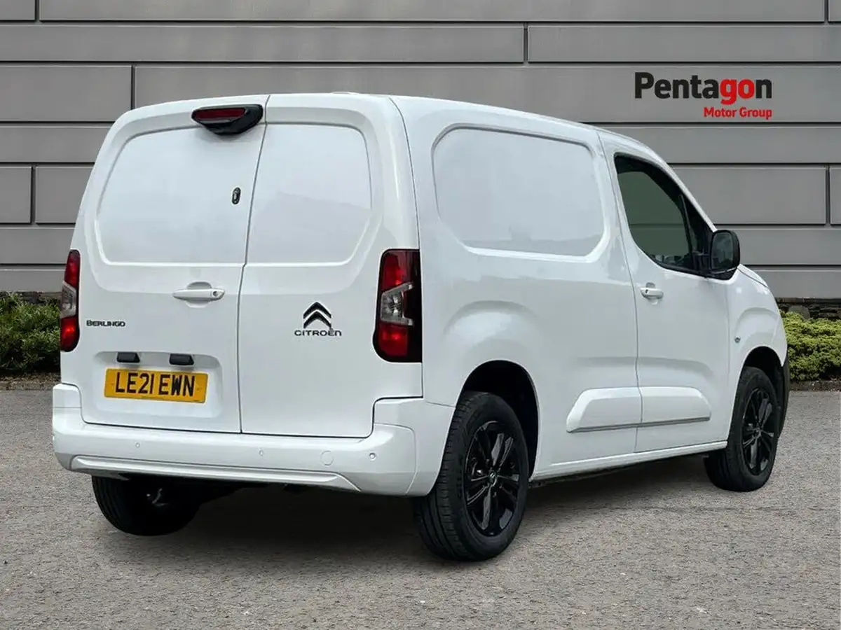 2021-citroen-berlingo-15bluehdi-1000-driver-100pseu6dt-e-ss-big-3