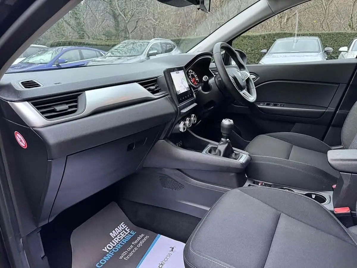2021-renault-captur-13-tce-iconic-edition-big-14