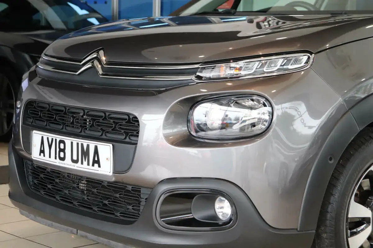 2018-citroen-c3-12-puretech-flair-110ps-ss-eat6-big-60