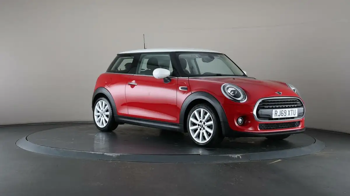 2020-mini-cooper-15-cooper-classic-hatchback-3d-big-45