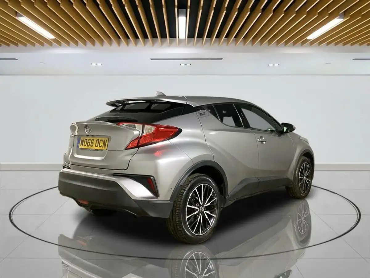 2017-toyota-c-hr-12-excel-cvt-big-6