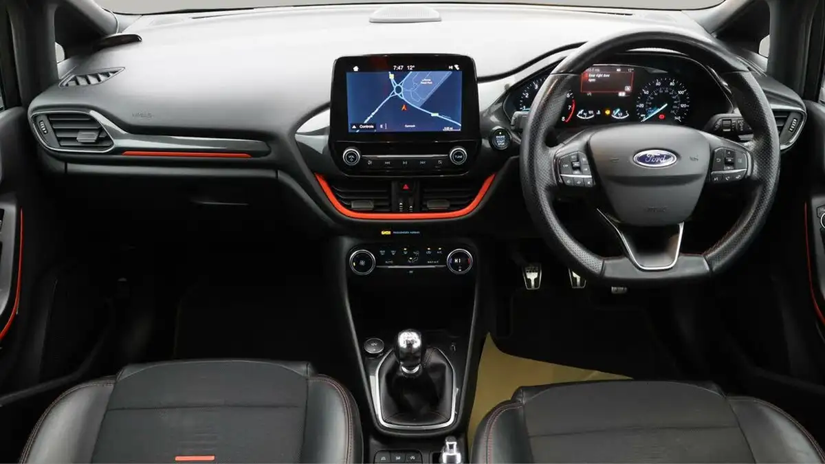 2018-ford-fiesta-10t-st-line-x-125ps-5d-big-12