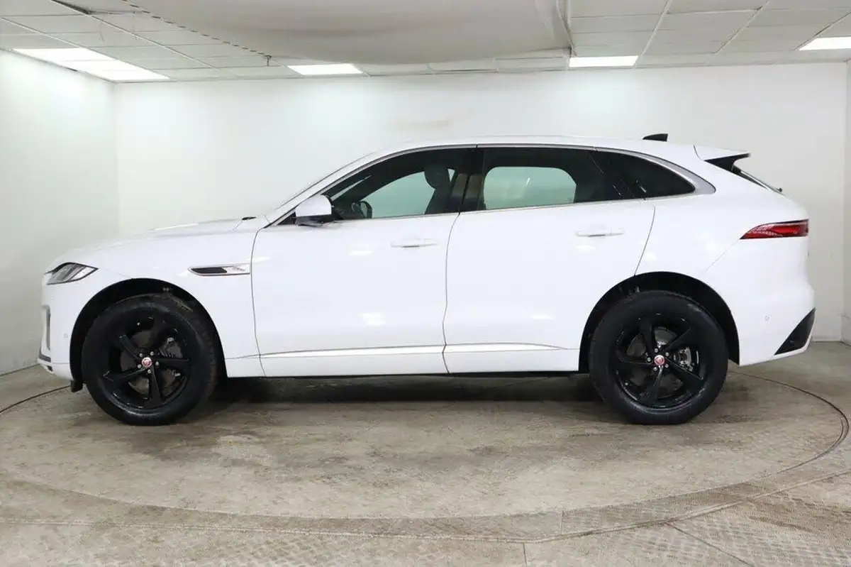 2021-jaguar-f-pace-20-d200-r-dynamic-s-mhev-big-4