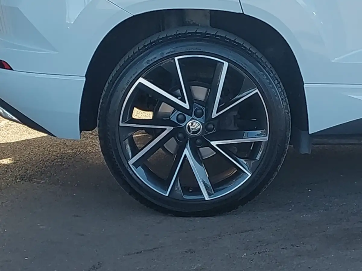 2022-polestar-polestar-2-e-ps2-165kw-standard-single-hatchback-big-11