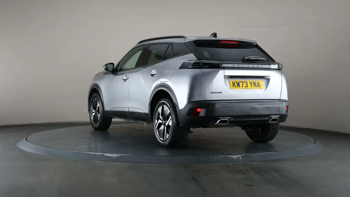 2023-peugeot-2008-suv-12-puretech-allure-big-59