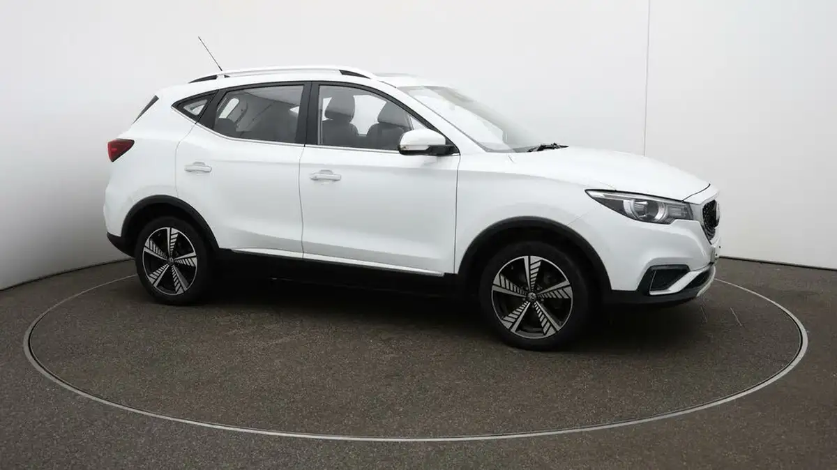 2021-mg-zs-suv-e-exclusive-ev-big-40