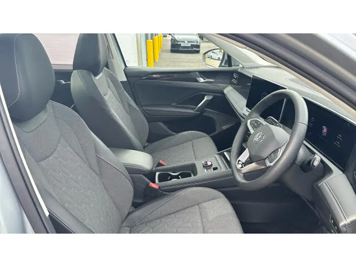 2024-volkswagen-tiguan-15-tsi-match-big-14