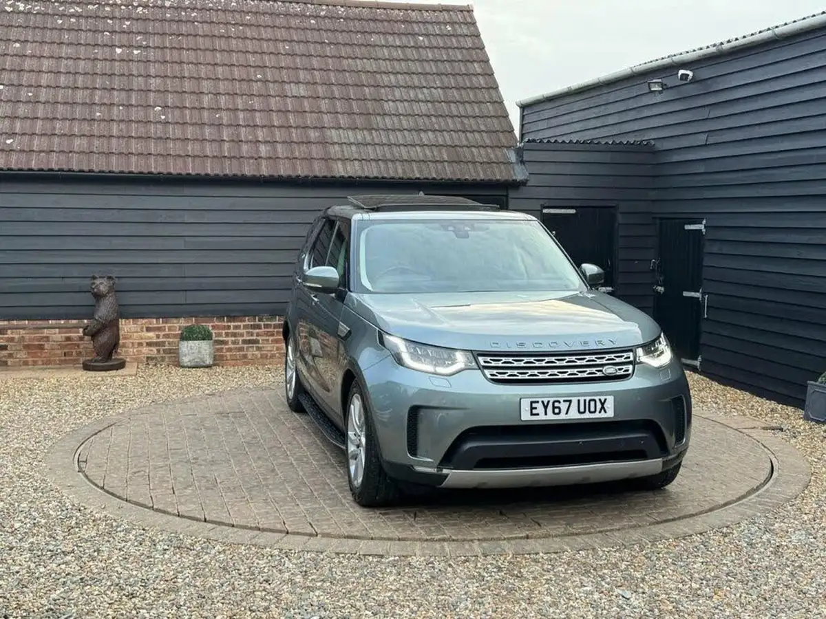 2017-land-rover-discovery-30td6-hse-259ps-awd-station-wagon-5d-auto-big-32