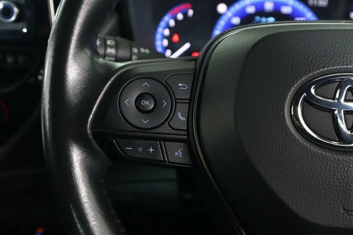 2022-toyota-corolla-18-vvt-i-icon-120bhp-trk-hatchback-5d-big-14