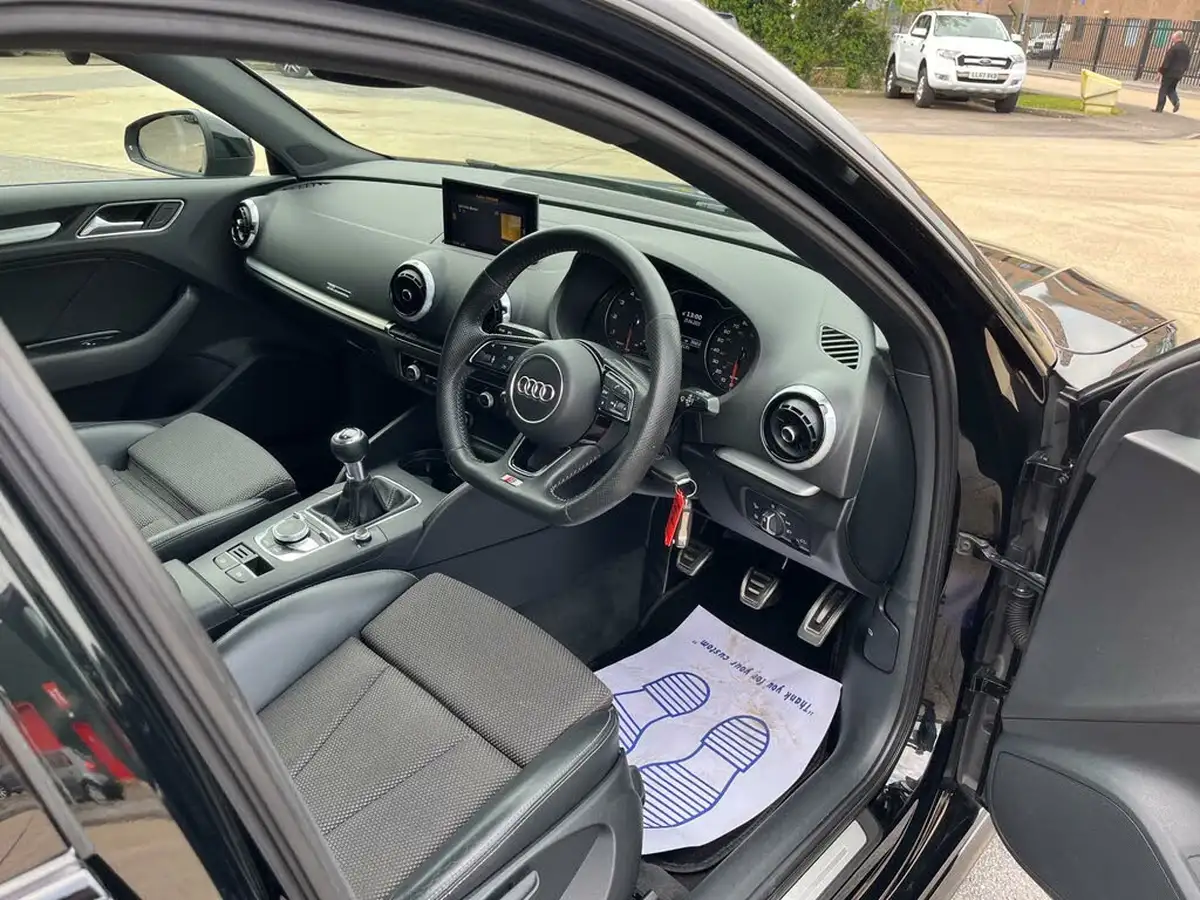 2019-audi-a3-15-35-tfsi-black-edition-cod-ss-sportback-5d-big-16