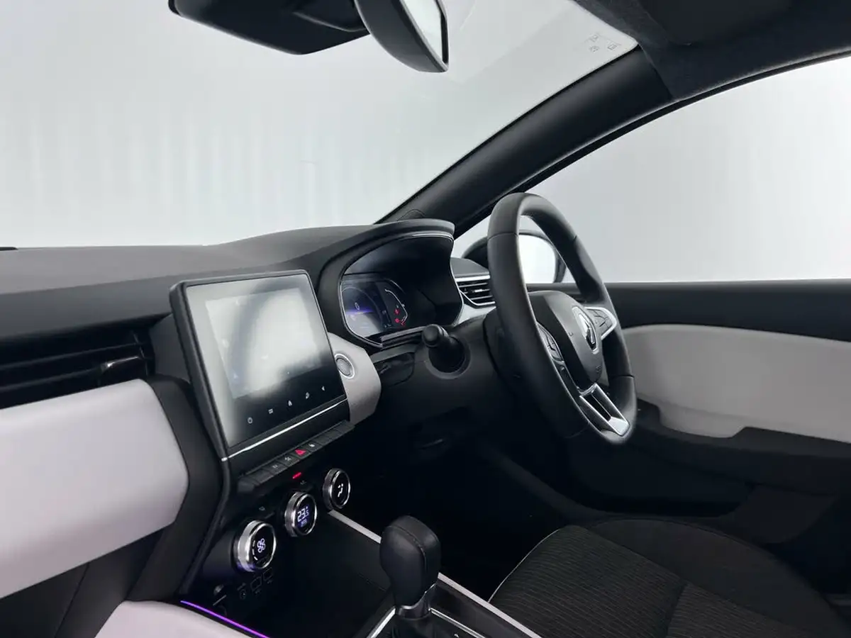2023-renault-clio-16-techno-big-11