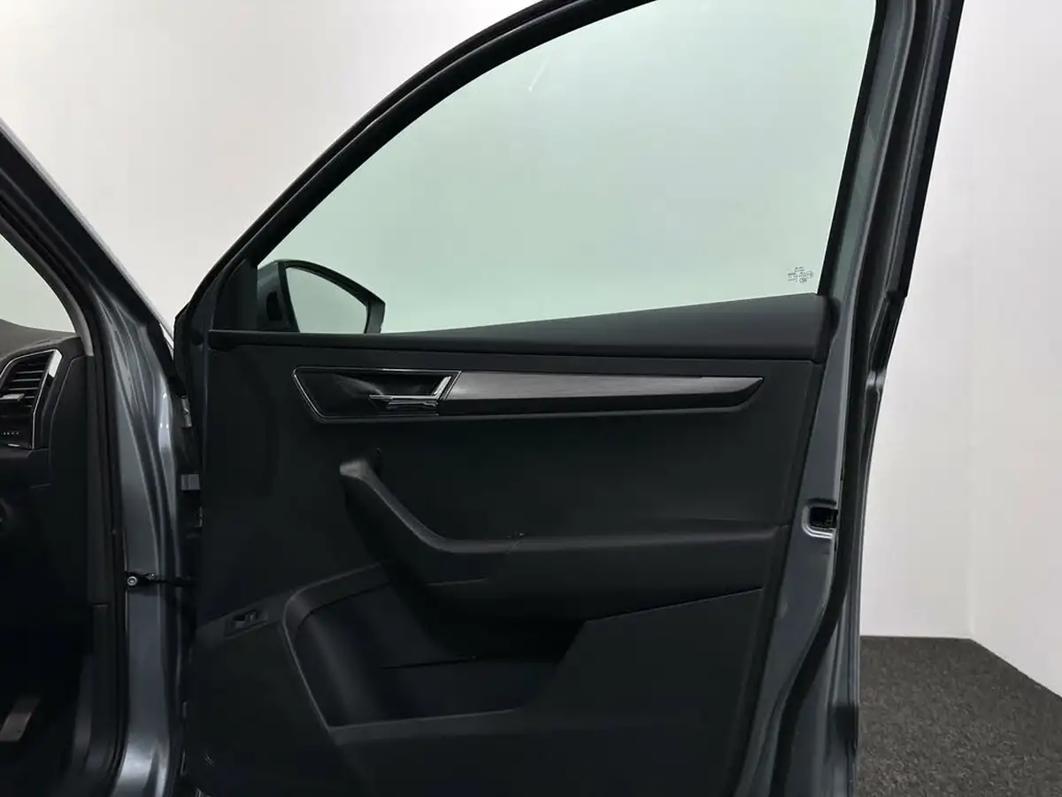 2021-skoda-karoq-15-tsi-edition-dsg-big-30