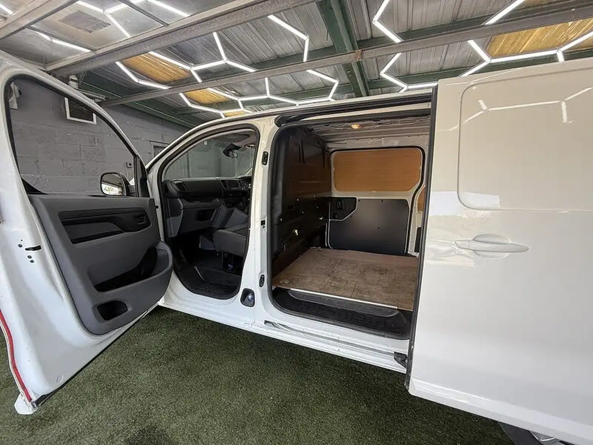 2021-vauxhall-vivaro-15td-2900-l2h1-sportive-100pseu6dt-big-33
