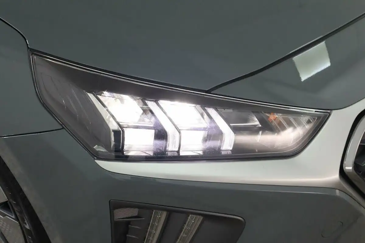 2021-hyundai-ioniq-16-gdi-premium-hybrid-big-48