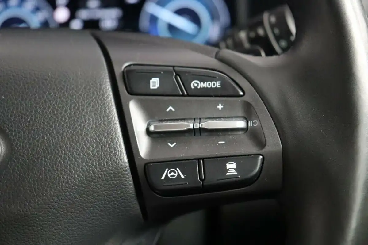 2021-hyundai-kona-e-premium-204ps-64kwh-7kw-obc-big-25