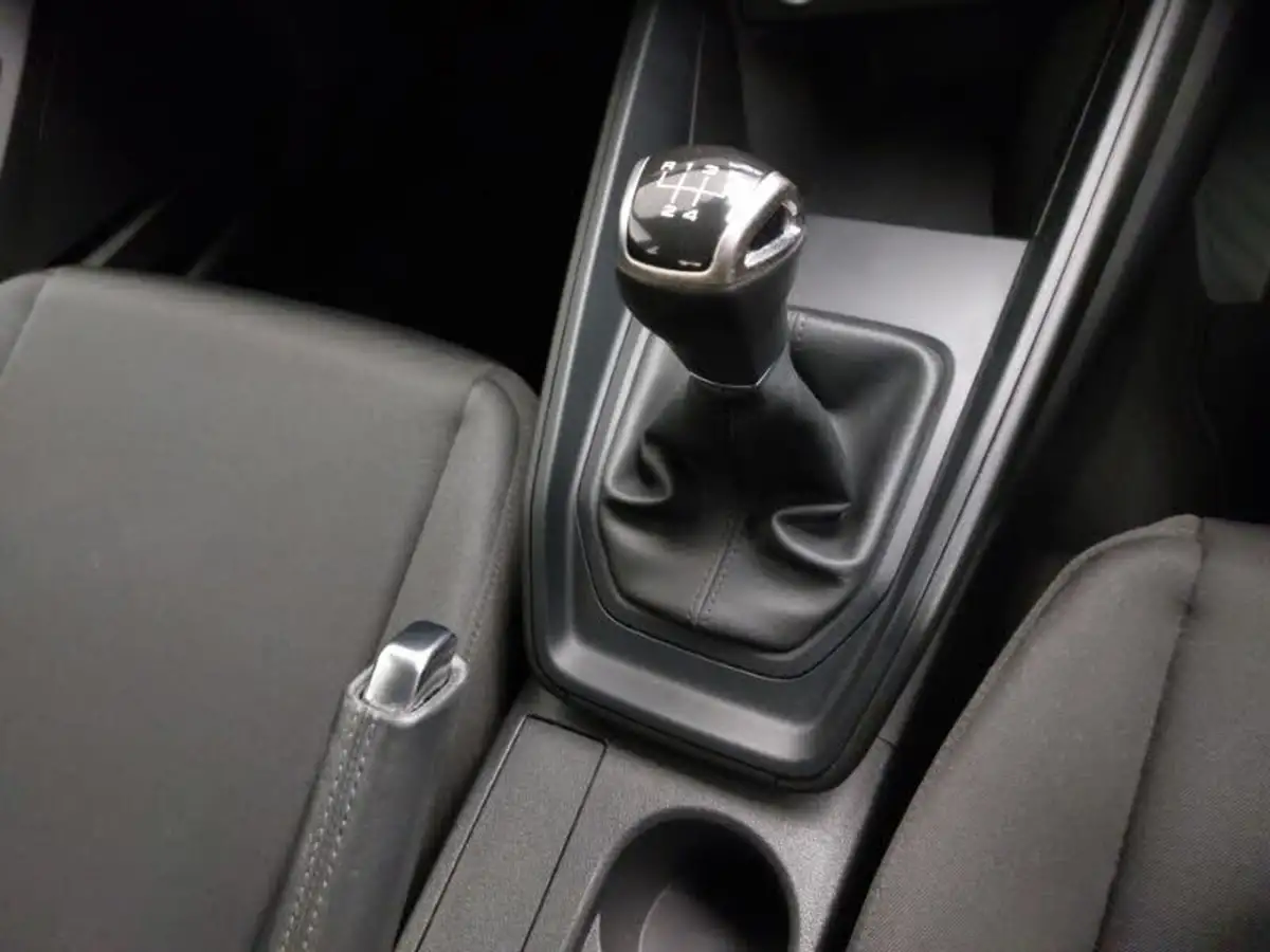 2022-audi-a1-10-25-tfsi-technik-big-13