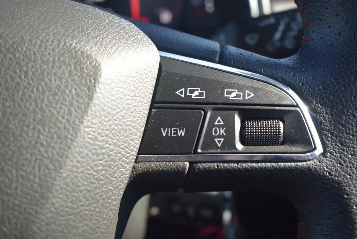 2020-seat-ibiza-10-tsi-fr-sport-115ps-big-22