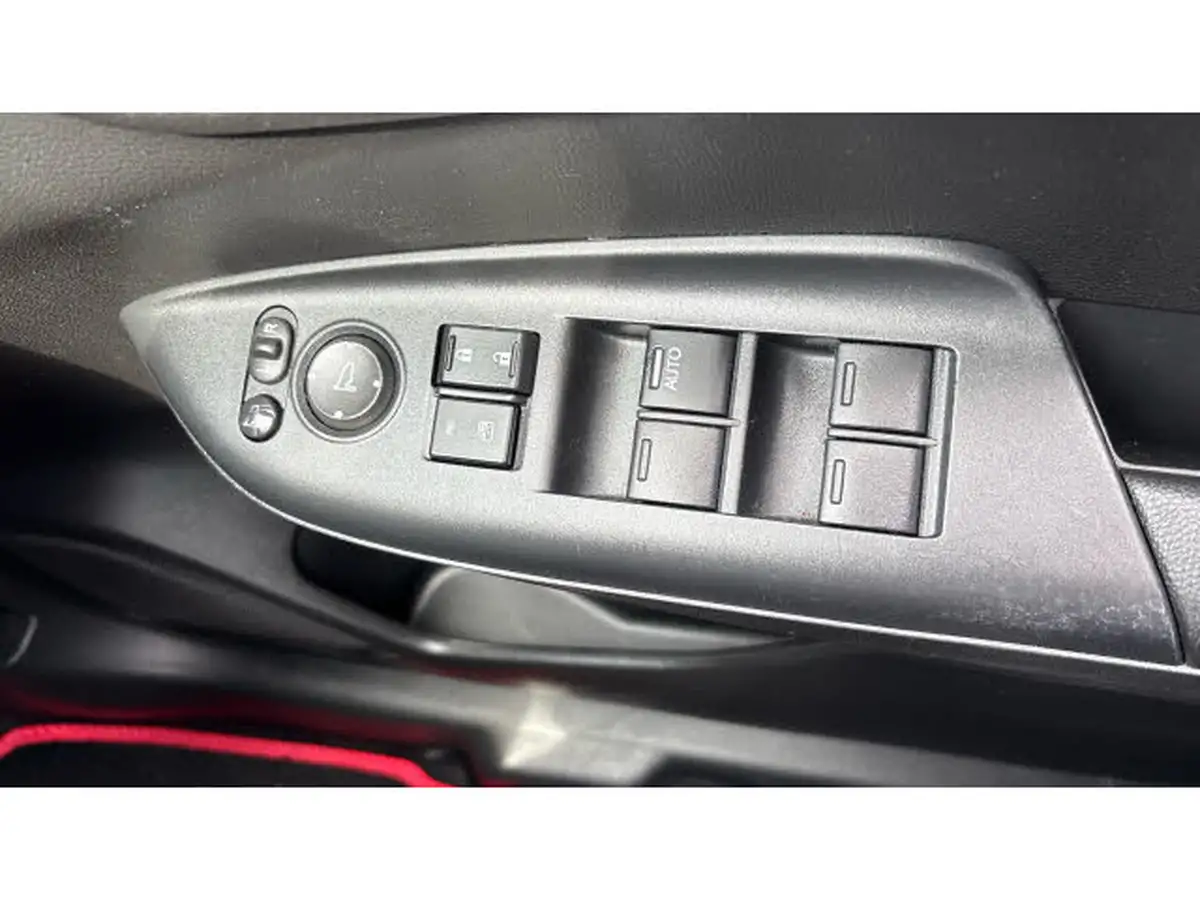 2019-honda-jazz-13-i-vtec-se-cvt-big-20