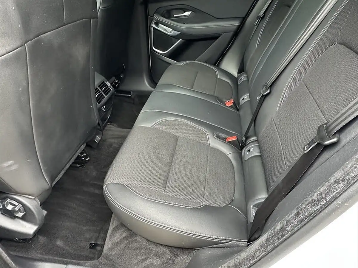 2018-jaguar-e-pace-20-i4d-r-dynamic-150ps-big-18