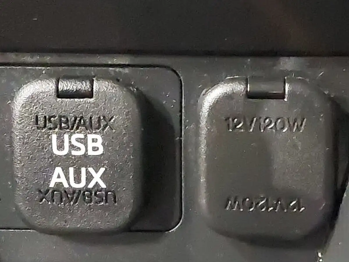 2018-mazda-mazda2-15-se-big-15