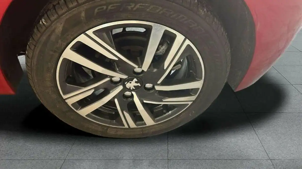 2020-peugeot-208-12-puretech-allure-100bhp-big-31