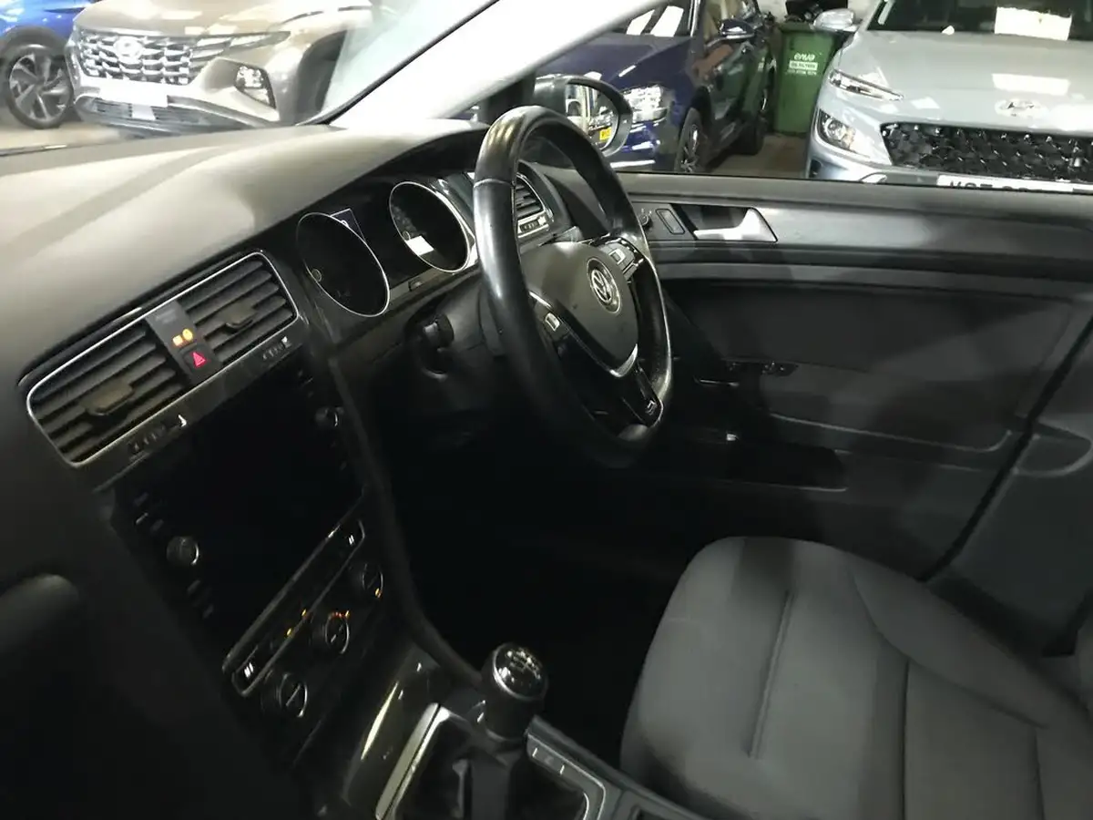 2020-volkswagen-golf-15-tsi-match-edition-130ps-hatchback-big-4
