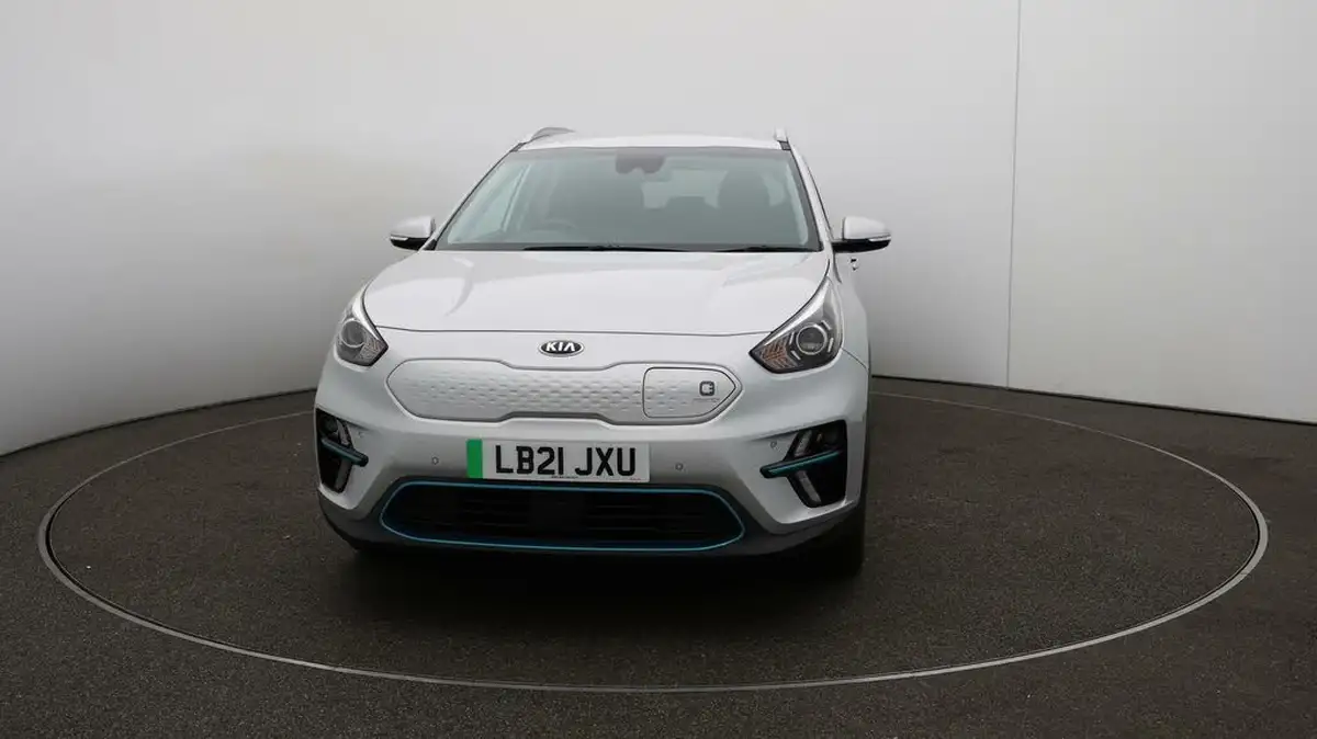 2021-kia-e-niro-ev-3-big-33