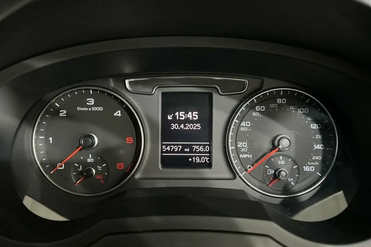 2017-audi-q3-20-tdi-quattro-s-line-edition-150ps-big-10