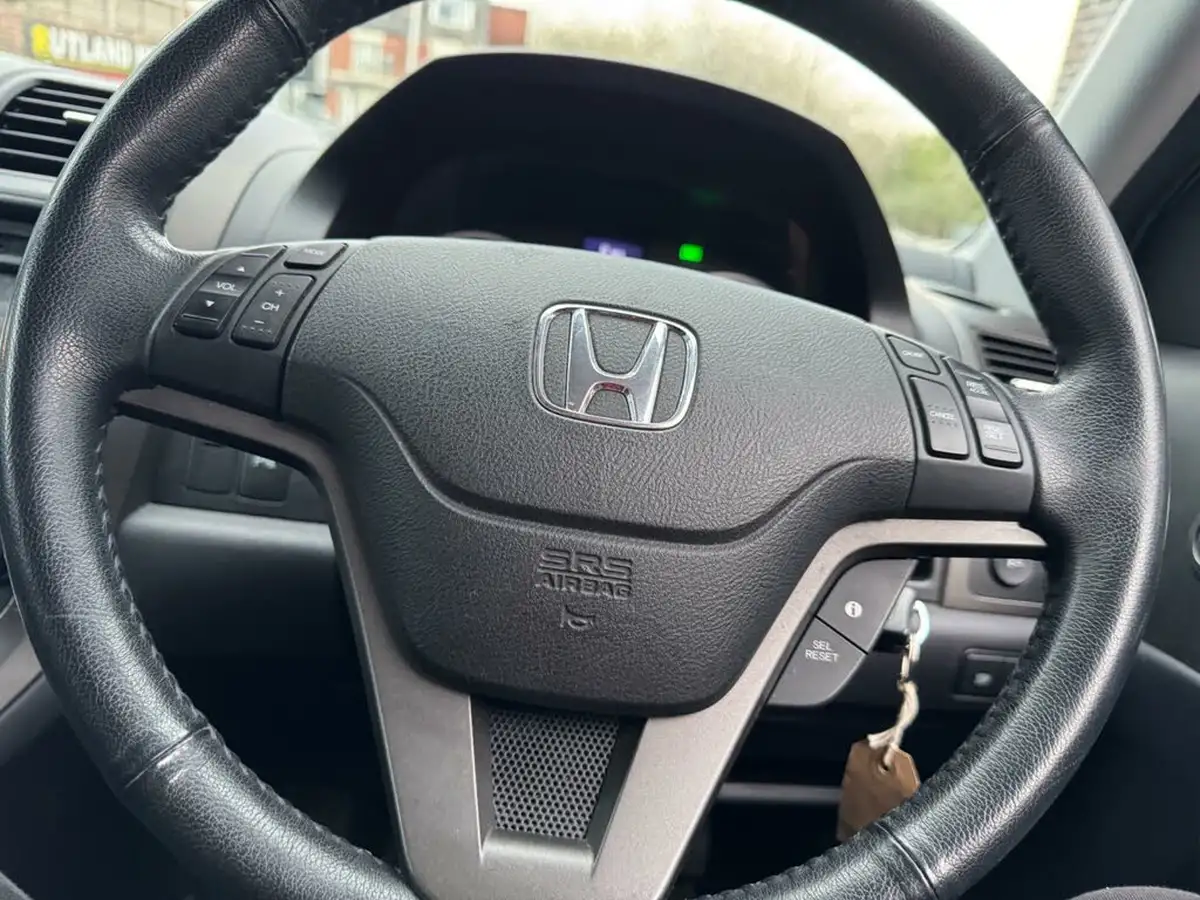 2012-honda-cr-v-22td-set-big-33