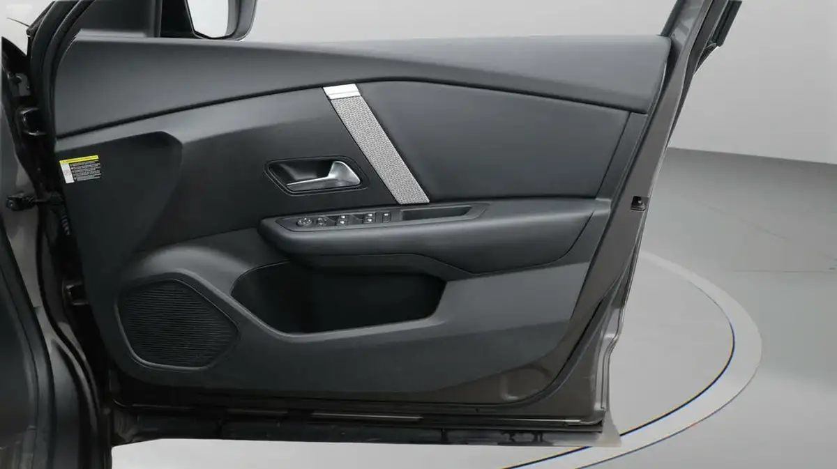 2022-citroen-c4-big-15