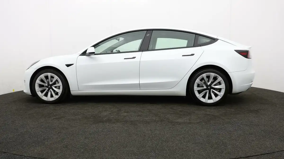 2021-tesla-model-3-e-long-range-awd-big-61