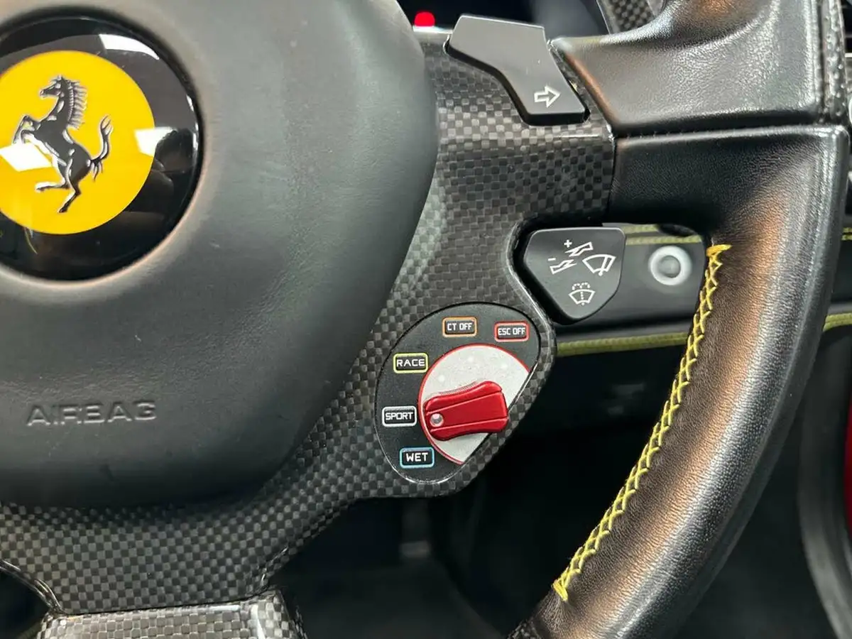 2018-ferrari-488-39-488-spider-big-38