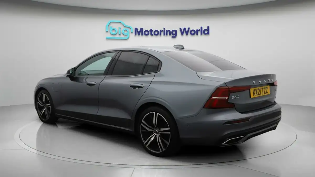 2021-volvo-s60-20-t8-r-design-plus-big-5