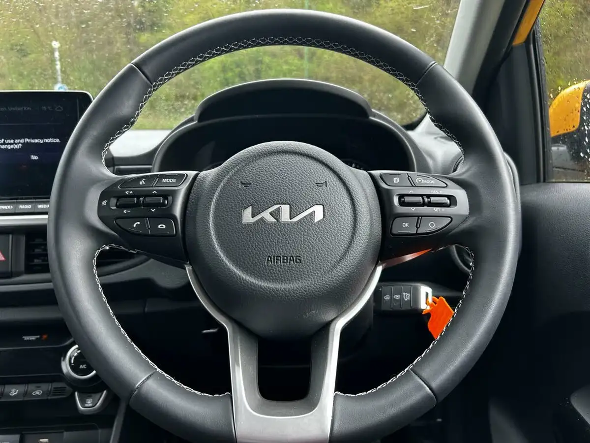 2023-kia-picanto-10-3-big-13