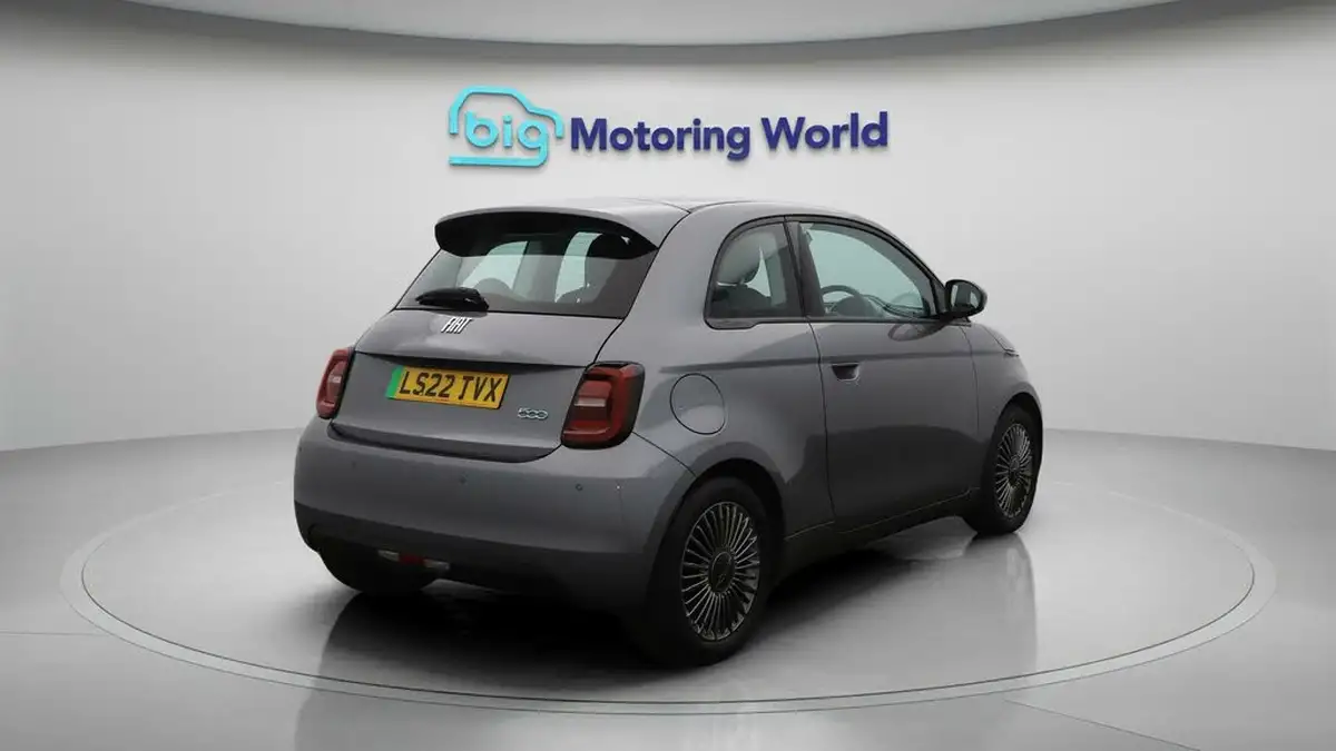 2022-fiat-500-e-icon-117bhp-big-7