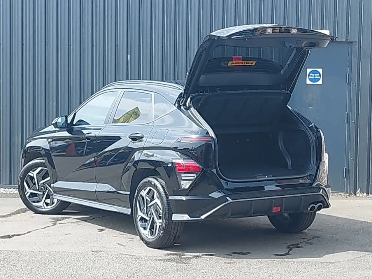 2025-hyundai-kona-10-t-gdi-n-line-s-100ps-two-tone-roof-big-11