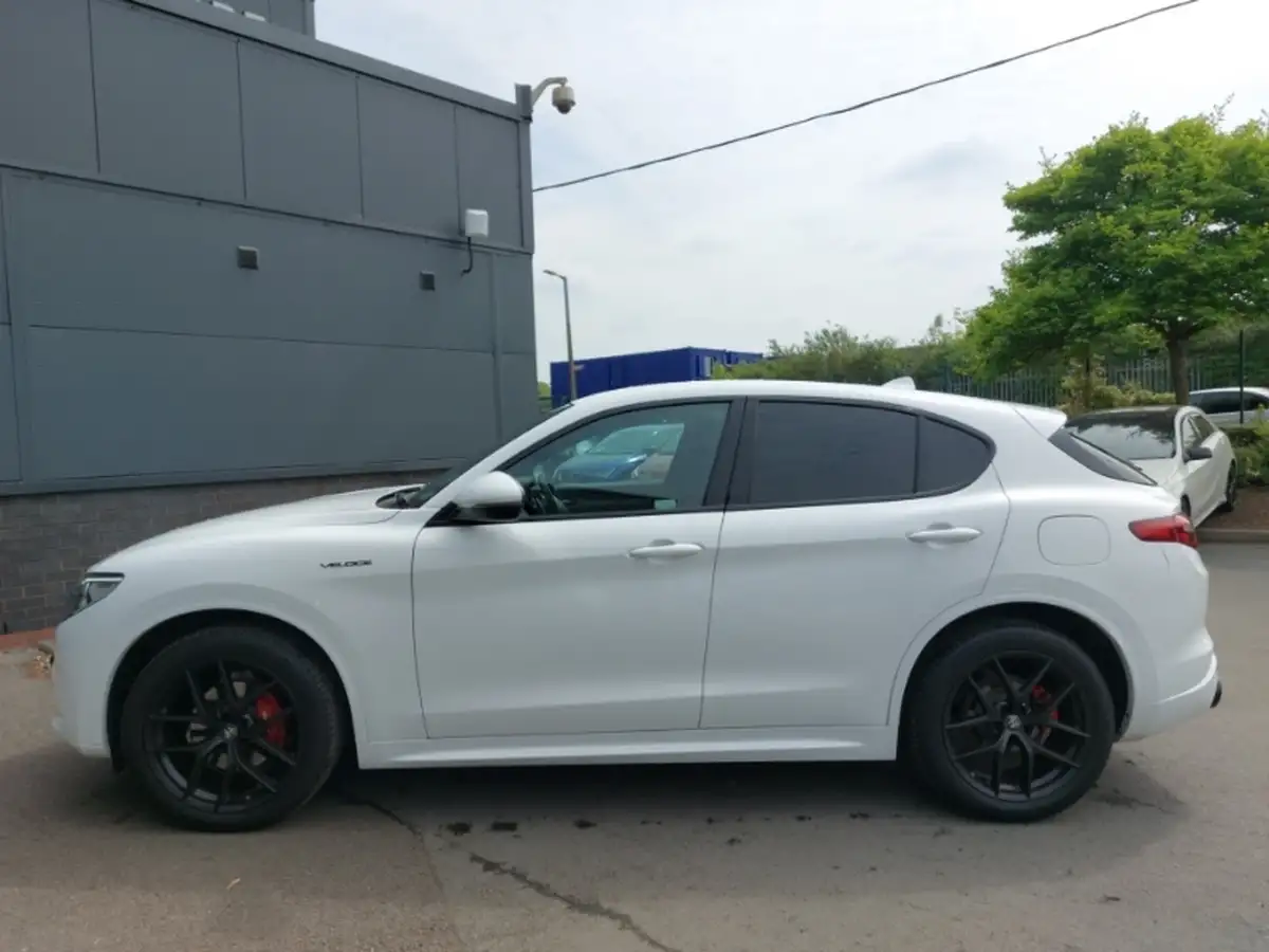 2020-alfa-romeo-stelvio-20-veloce-big-3