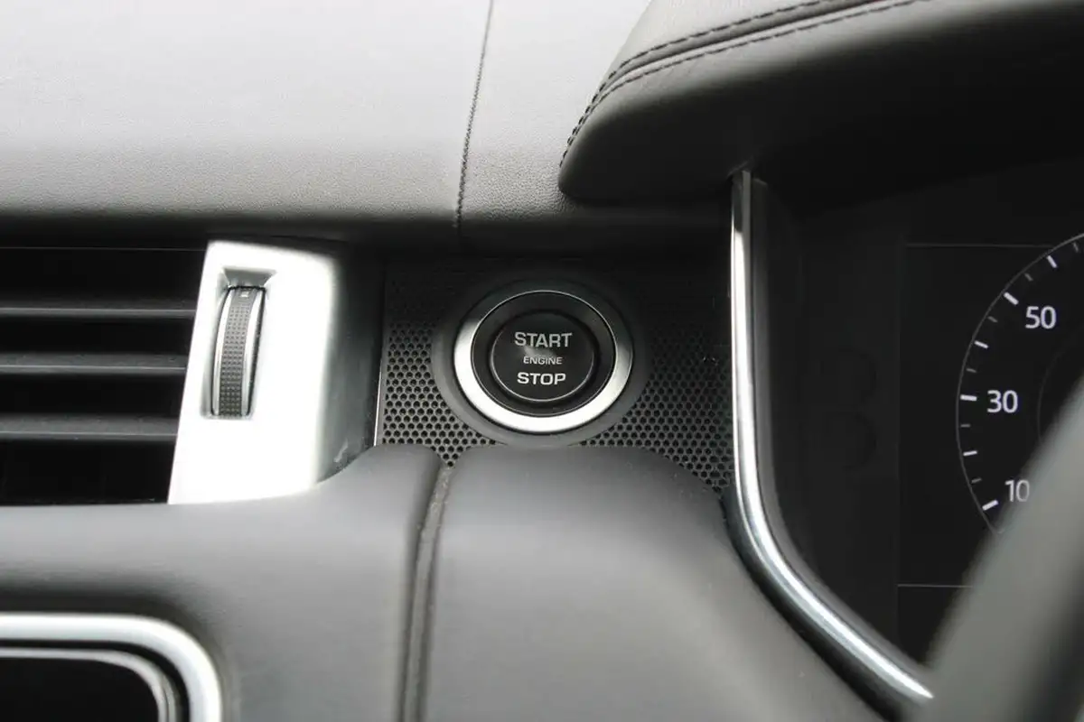 2018-land-rover-range-rover-sport-30-v6-hse-dynamic-big-35