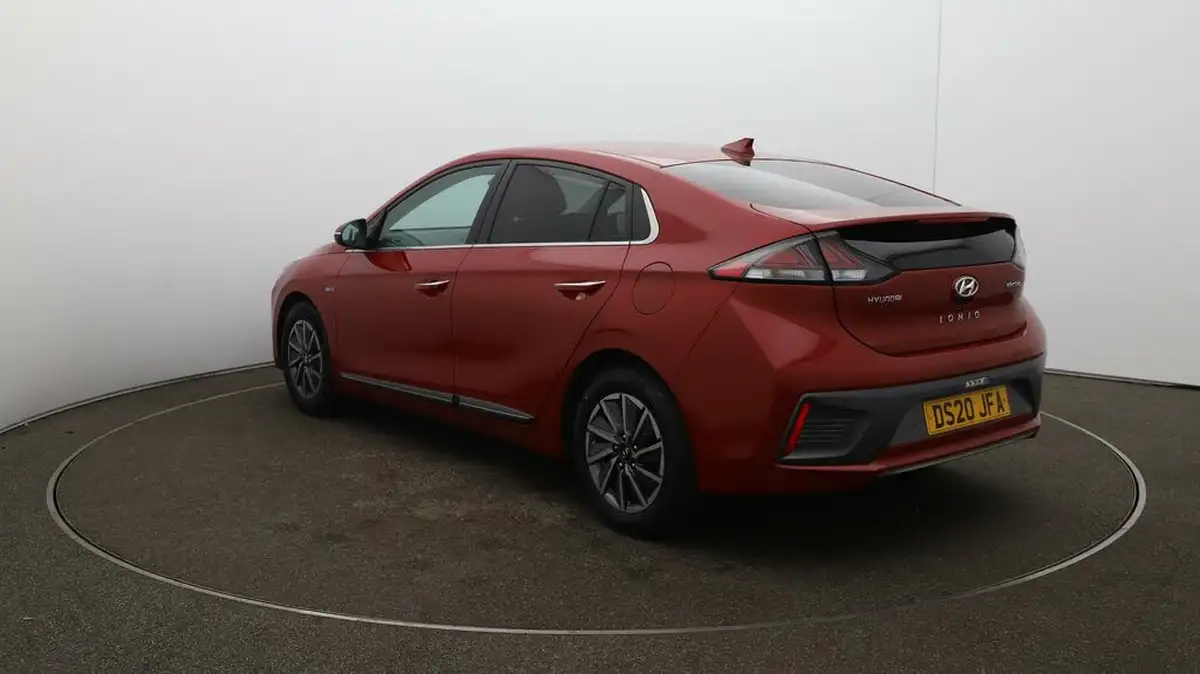 2020-hyundai-ioniq-e-premium-se-electric-100kw-big-55