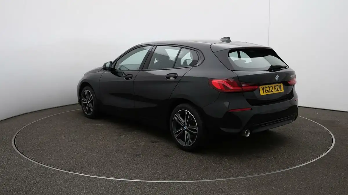 2022-bmw-1-series-15td-116d-sport-dct-big-54