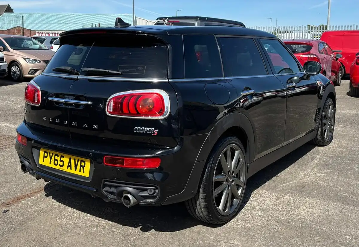 2015-mini-clubman-20-cooper-s-big-5