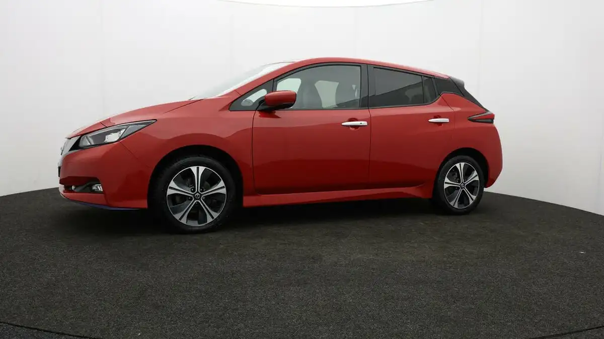 2020-nissan-leaf-e-e-tekna-big-62
