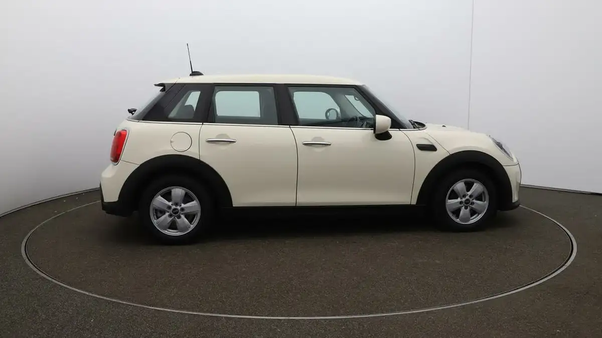2021-mini-cooper-15-cooper-classic-hatchback-5d-big-47