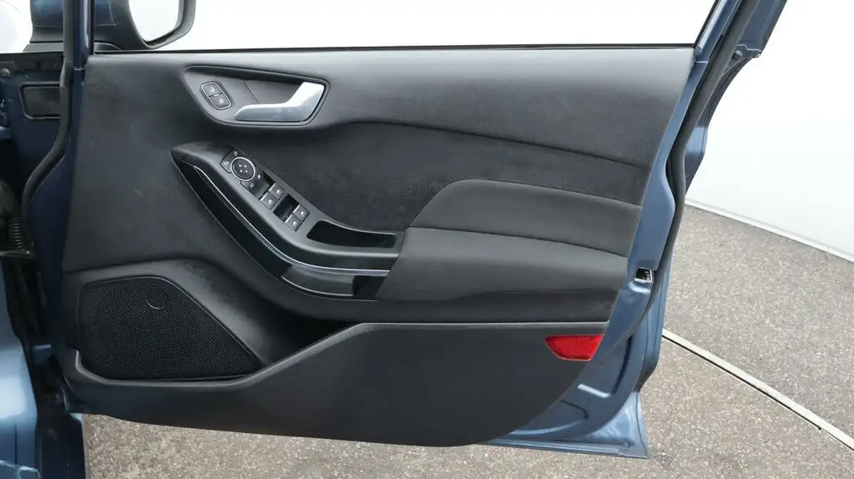 2020-ford-fiesta-10t-st-line-edition-95ps-5d-big-15