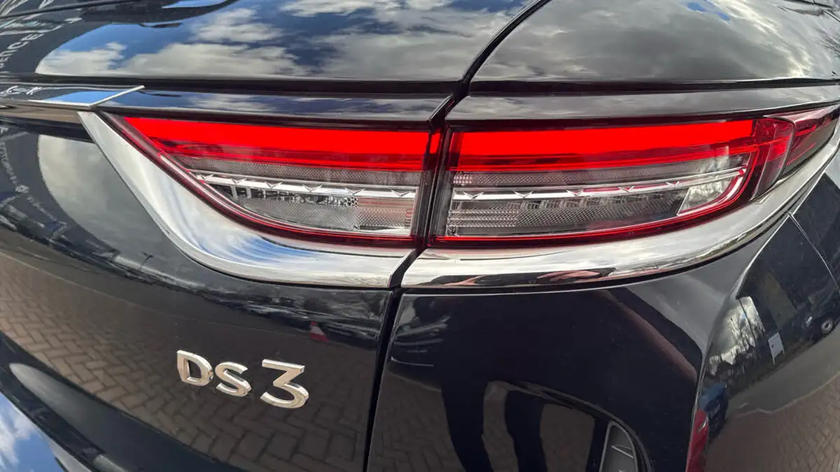 2019-ds-ds-3-crossback-12-puretech-prestige-130ps-eat8-big-44